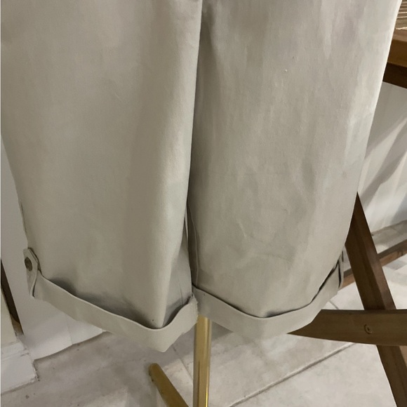 💛Khaki Shorts💛 - Picture 2 of 16